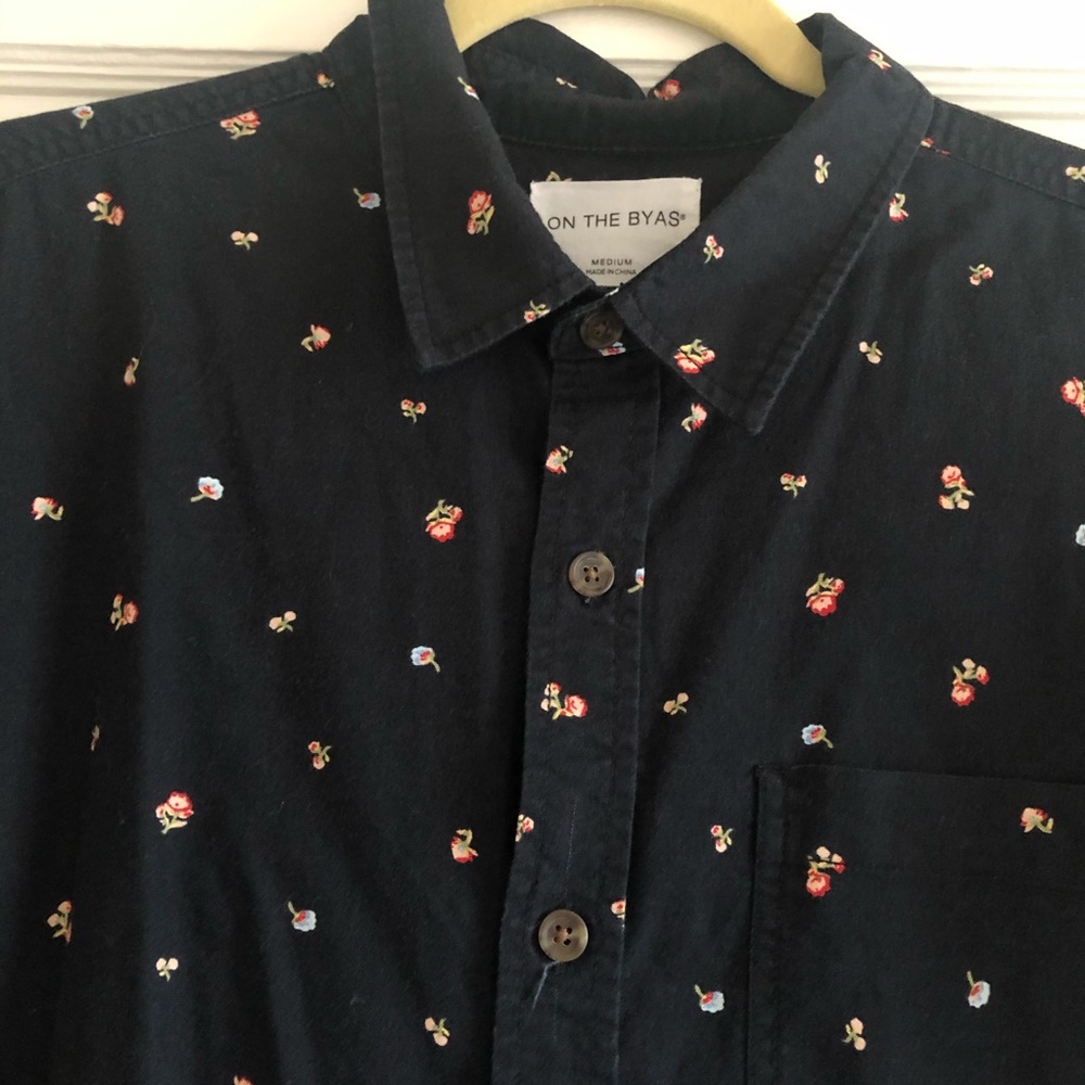 Button Up - Picture 3 of 7